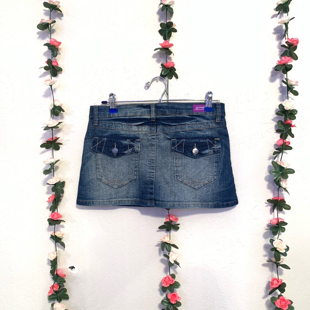 denim short skirt